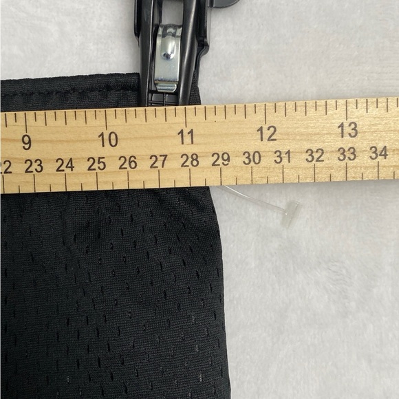 NEW Nike Boys Black Athletic Mesh Shorts 7 - Picture 7 of 10